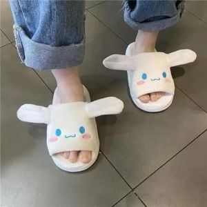 Sanrio Cinnamorol moving ears slippers